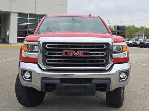 Used 2015 GMC Sierra 2500 SLE w/ SLE Preferred Package AWD/4WD image 2