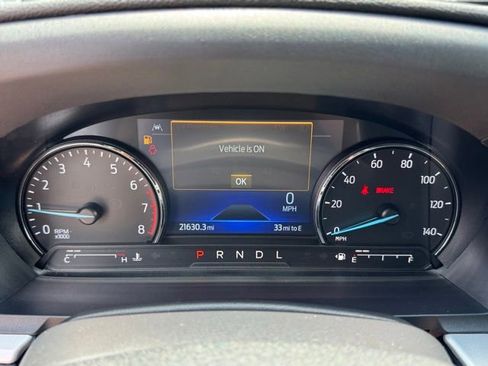 Used 2022 Ford Explorer XLT w/ Equipment Group 202A AWD/4WD image 10