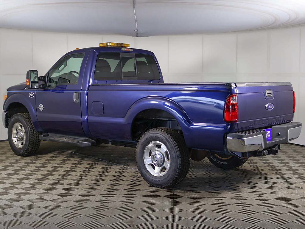 Used 2011 Ford F350 XLT w/ FX4 Off Road Pkg AWD/4WD image 4