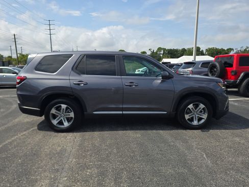 Certified 2024 Honda Pilot EX-L image 3