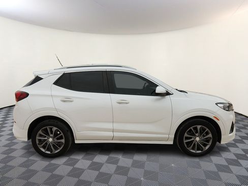 Used 2022 Buick Encore GX Select w/ Sport Touring Package FWD image 5