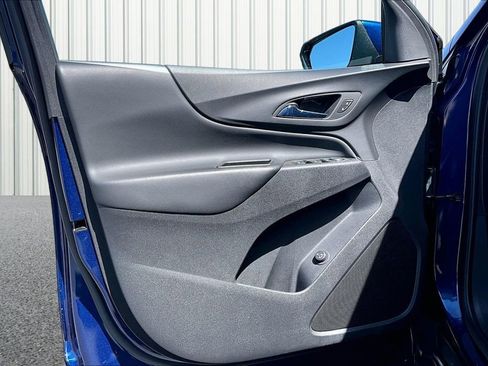 Used 2023 Chevrolet Equinox LT image 15