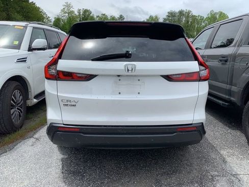Used 2024 Honda CR-V EX-L image 6