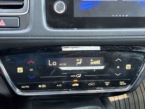 Used 2021 Honda HR-V EX image 17