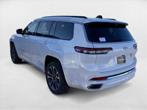 New 2025 Jeep Grand Cherokee L Overland w/ Luxury Tech Group IV image 3