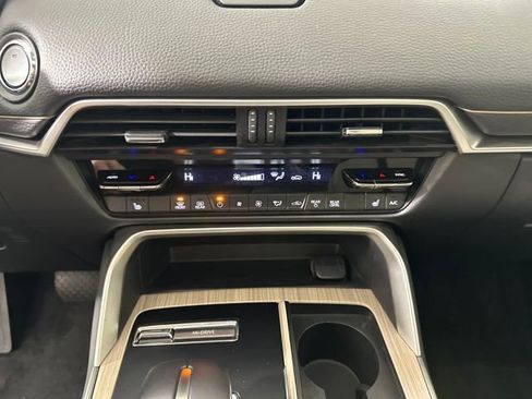 Used 2024 MAZDA CX-90 3.3 Turbo w/ Preferred Package image 23