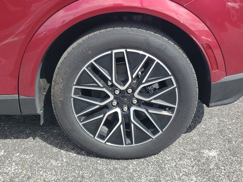 Used 2025 Ford Mustang Mach-E Premium image 8