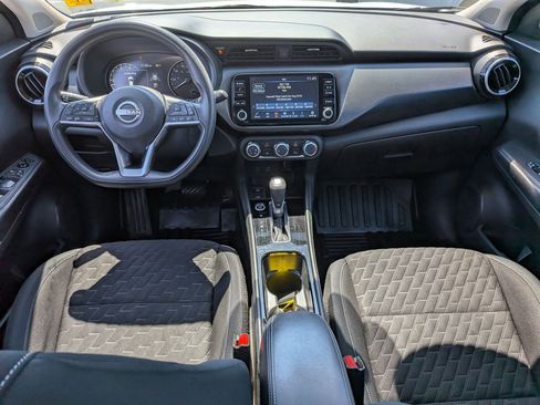Used 2023 Nissan Kicks SV FWD image 22