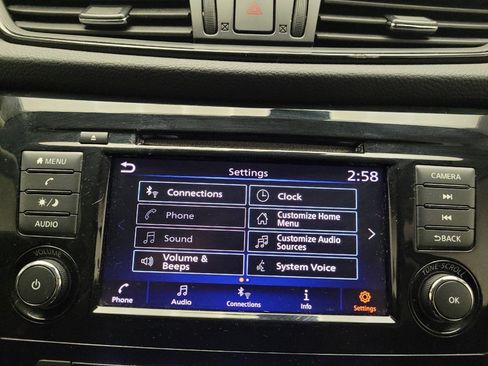 Used 2019 Nissan Rogue SV FWD image 25