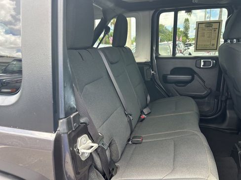 Used 2024 Jeep Wrangler Unlimited Sport AWD/4WD image 27