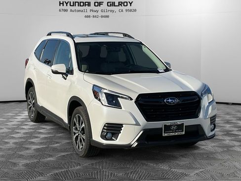 Used 2022 Subaru Forester Limited image 3