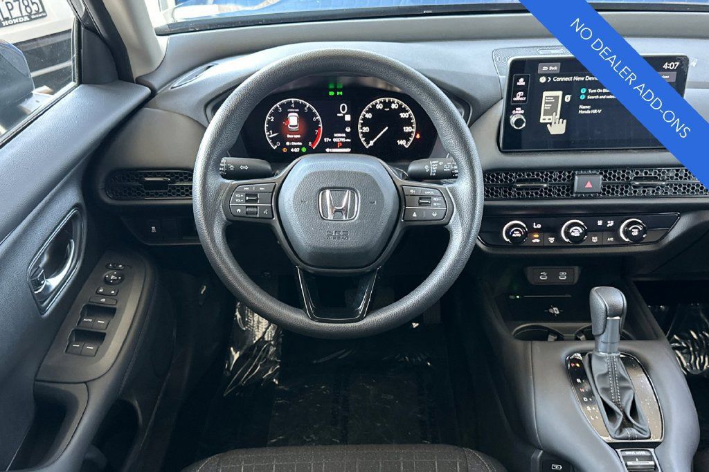 Certified 2027 Honda HR-V LX image 15