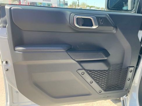 New 2026 Ford Bronco Badlands w/ Sasquatch Package image 18