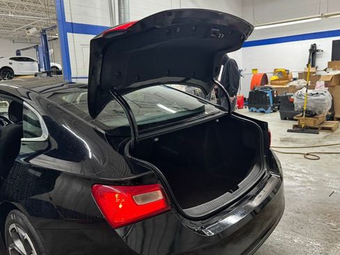 Used 2023 Chevrolet Malibu LT image 29