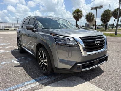 Used 2024 Nissan Pathfinder Platinum