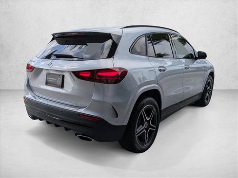 New 2026 Mercedes-Benz GLA 250 image 2