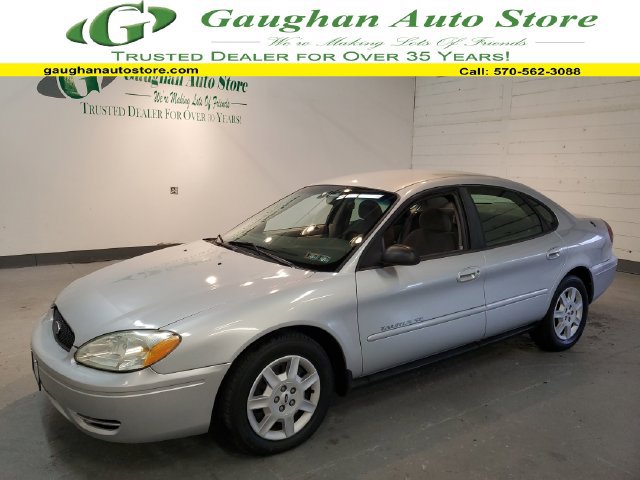 Used 2005 Ford Taurus SE FWD 360° Tour