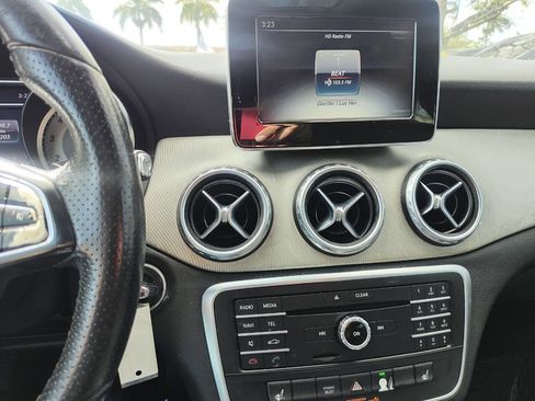 Used 2017 Mercedes-Benz GLA 250 w/ Premium Package image 26