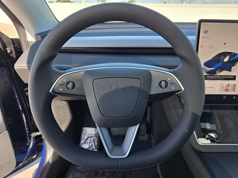 Used 2026 Tesla Model Y Long Range image 14
