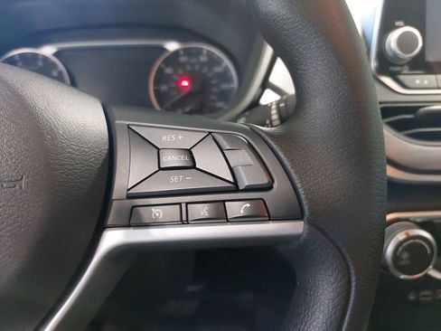 Certified 2025 Nissan Altima 2.5 SV FWD image 18