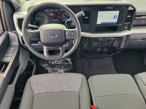 New 2026 Ford F250 XLT w/ FX4 Off-Road Package image 9