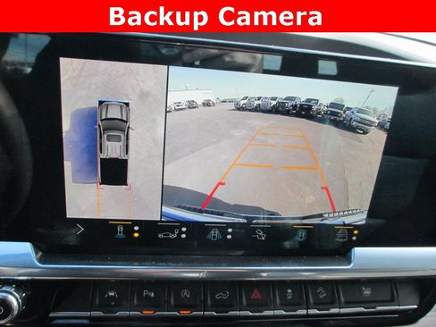 Certified 2022 GMC Sierra 1500 SLT w/ SLT Premium Plus Package image 16