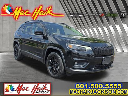 Used 2023 Jeep Cherokee Altitude Lux