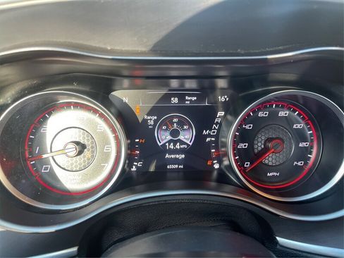 Used 2019 Dodge Charger SXT w/ Leather Interior Group image 15