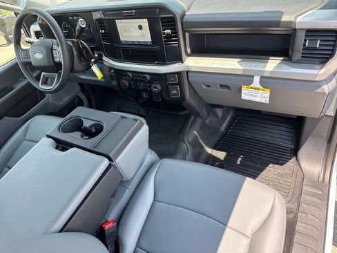 New 2025 Ford F350 XL w/ XL Chrome Package image 23