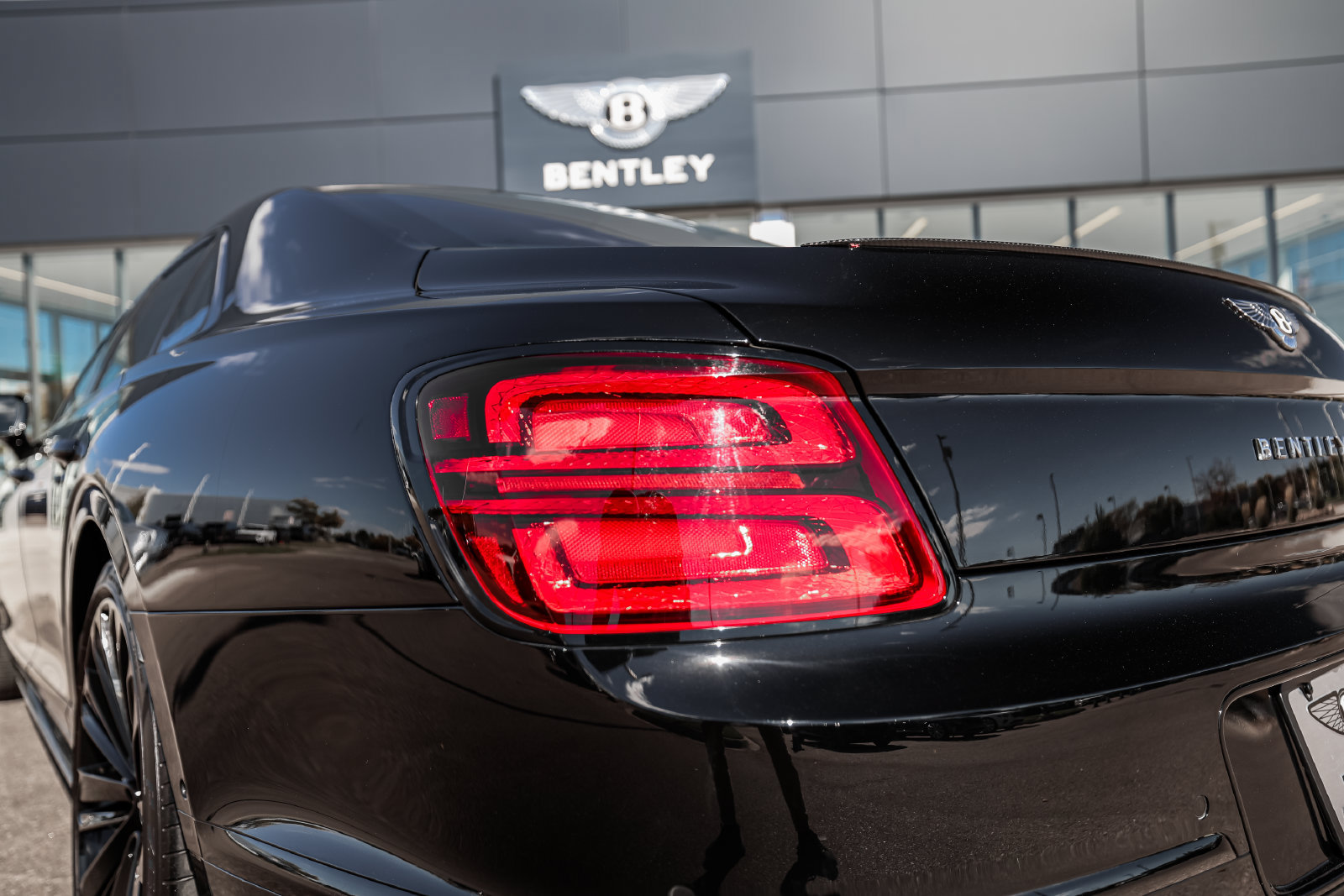 Certified 2024 Bentley Flying Spur W12 AWD/4WD image 10