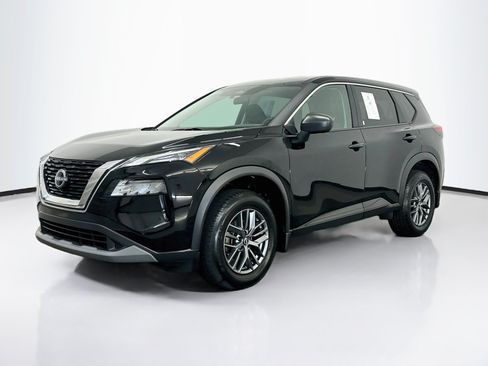 Used 2023 Nissan Rogue S AWD/4WD image 3