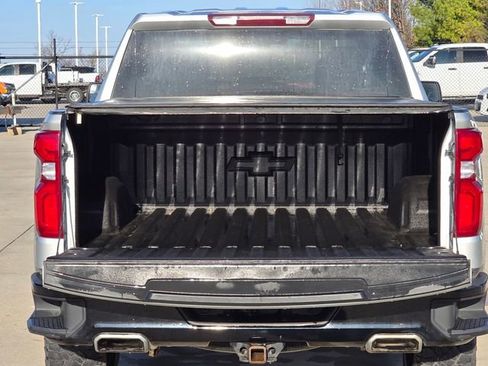 Used 2021 Chevrolet Silverado 1500 LT Trail Boss w/ Bed Protection Package image 15