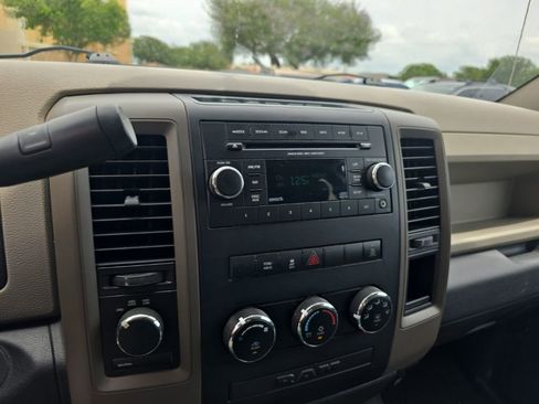 Used 2012 RAM 2500 ST w/ Chrome Appearance Group AWD/4WD image 6