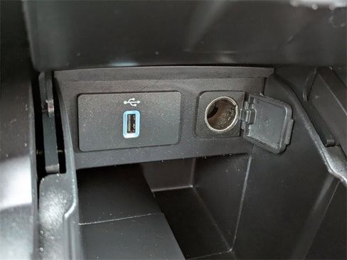 Used 2019 Ford Explorer XLT w/ Equipment Group 201A image 25