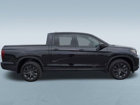 Used 2025 Honda Ridgeline Sport image 10
