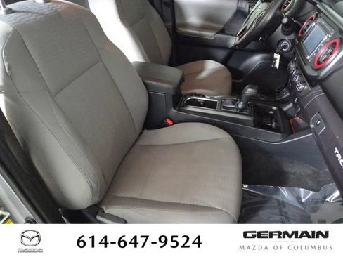 Used 2018 Toyota Tacoma SR w/ SR Convenience Package AWD/4WD image 28