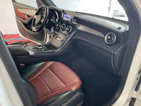 Used 2019 Mercedes-Benz GLC 300 4MATIC Coupe image 6