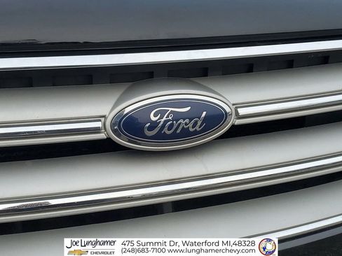 Used 2019 Ford Escape SE w/ Ford Safe & Smart Package image 30