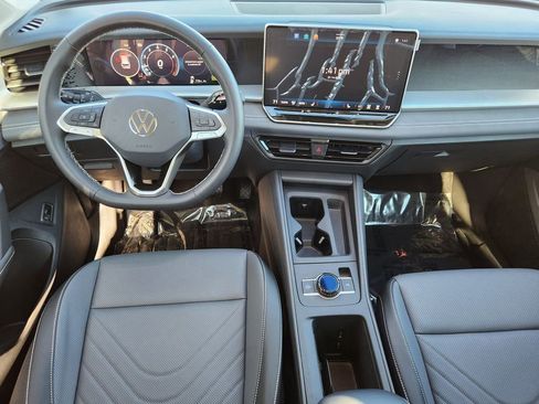 New 2026 Volkswagen Tiguan SE AWD/4WD image 16