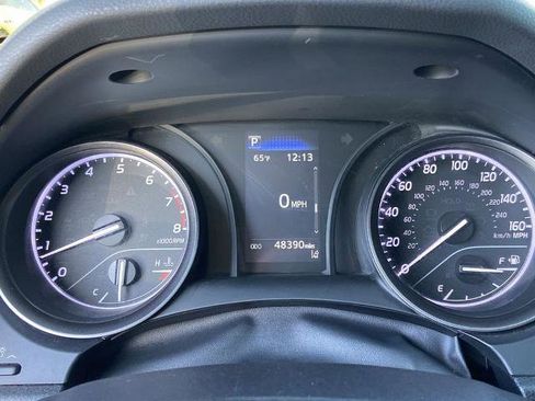 Used 2022 Toyota Camry SE image 7