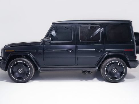 Used 2025 Mercedes-Benz G 63 AMG 4MATIC image 5