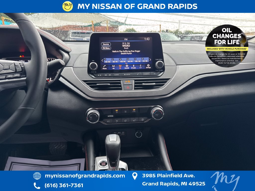 Used 2025 Nissan Altima 2.5 SR AWD/4WD image 21