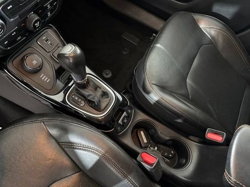 Used 2020 Jeep Compass Limited AWD/4WD image 22