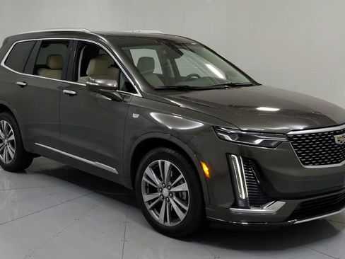 Used 2020 Cadillac XT6 Premium Luxury FWD image 7