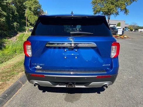 Certified 2021 Ford Explorer Limited w/ Equipment Group 301A image 8