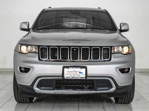 Used 2020 Jeep Grand Cherokee Limited image 3
