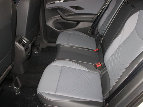New 2026 Volkswagen Tiguan SE R-Line FWD image 27
