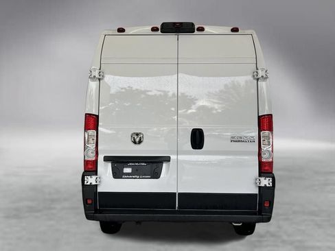 Used 2025 RAM ProMaster 2500 w/ Convenience Group FWD image 29