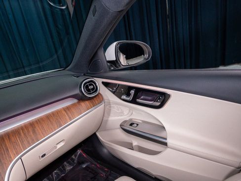 Certified 2024 Mercedes-Benz C 300 Sedan image 22