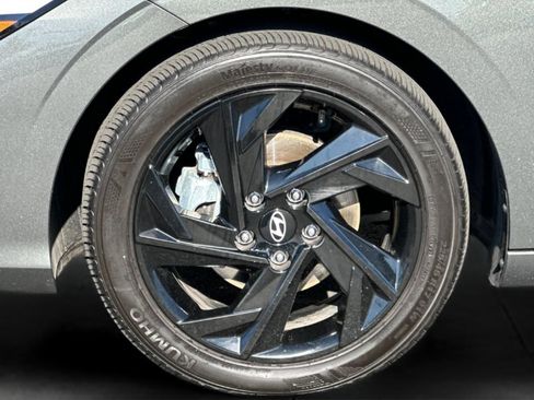 Certified 2026 Hyundai Elantra Sport FWD image 28